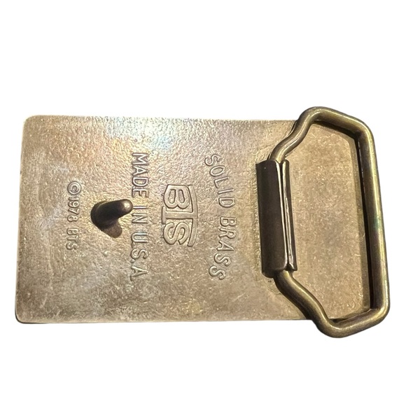 vintage solid brass BTS belt buckle featuring a striking abstract design - Picture 2 of 2